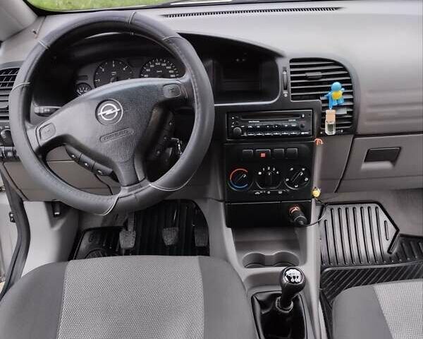 Опель Зафира 1999 в Луцке на Automoto.ua Серый Опель Зафира, объемом двигателя 1.6 л и пробегом 256 тыс. км за 3600 $, фото 3 на Automoto.ua