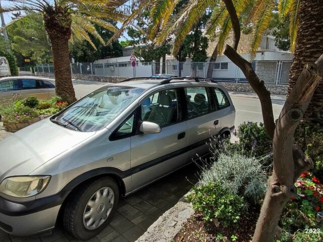 Сірий Опель Зафіра, об'ємом двигуна 1.8 л та пробігом 424 тис. км за 3200 $, фото 12 на Automoto.ua