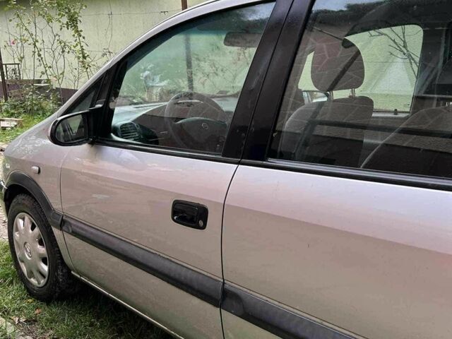 Сірий Опель Зафіра, об'ємом двигуна 1.8 л та пробігом 424 тис. км за 3200 $, фото 5 на Automoto.ua