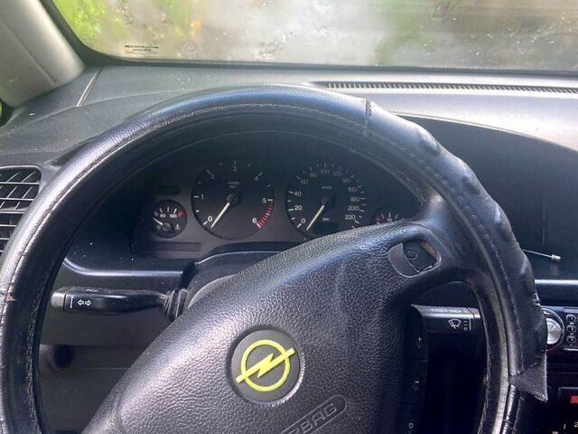 Сірий Опель Зафіра, об'ємом двигуна 2 л та пробігом 300 тис. км за 2600 $, фото 8 на Automoto.ua