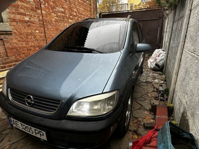 Сірий Опель Зафіра, об'ємом двигуна 2 л та пробігом 350 тис. км за 4250 $, фото 3 на Automoto.ua