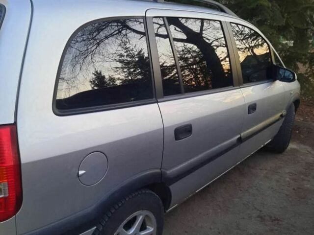 Серый Опель Зафира, объемом двигателя 0 л и пробегом 309 тыс. км за 2550 $, фото 1 на Automoto.ua