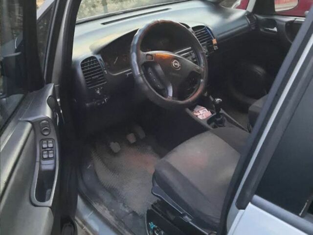 Серый Опель Зафира, объемом двигателя 0 л и пробегом 309 тыс. км за 2550 $, фото 5 на Automoto.ua