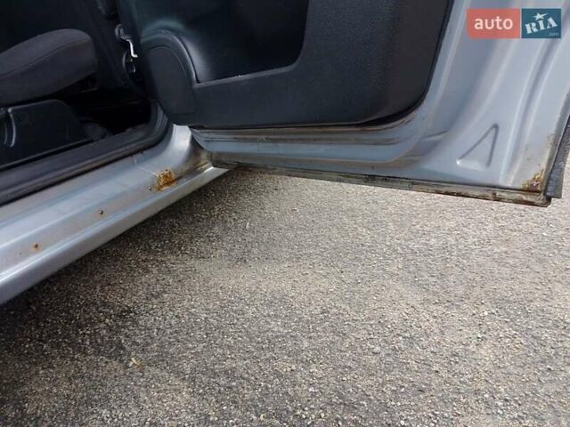 Сірий Опель Зафіра, об'ємом двигуна 1.8 л та пробігом 255 тис. км за 2350 $, фото 33 на Automoto.ua