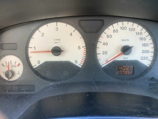 Серый Опель Зафира, объемом двигателя 2 л и пробегом 277 тыс. км за 3450 $, фото 5 на Automoto.ua