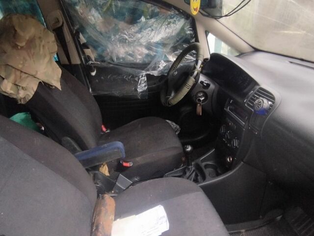 Сірий Опель Зафіра, об'ємом двигуна 2.2 л та пробігом 234 тис. км за 499 $, фото 4 на Automoto.ua