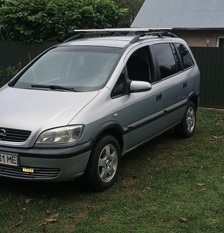 Сірий Опель Зафіра, об'ємом двигуна 1.8 л та пробігом 340 тис. км за 3800 $, фото 2 на Automoto.ua