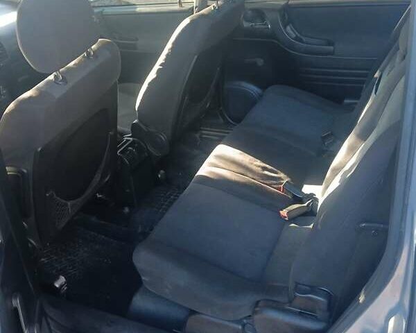 Серый Опель Зафира, объемом двигателя 2 л и пробегом 378 тыс. км за 2600 $, фото 7 на Automoto.ua