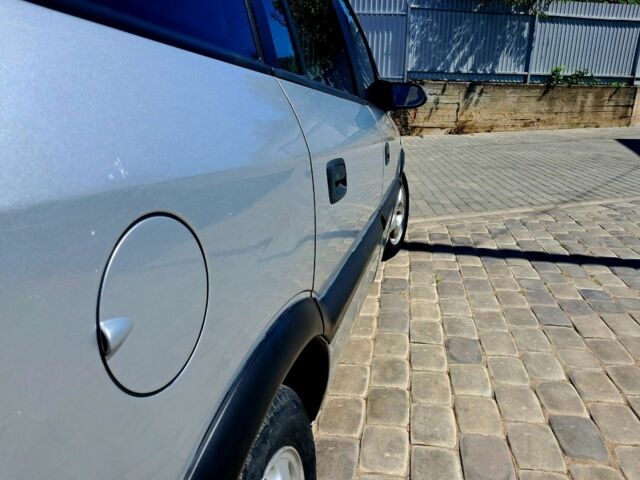 Серый Опель Зафира, объемом двигателя 2 л и пробегом 500 тыс. км за 2980 $, фото 16 на Automoto.ua