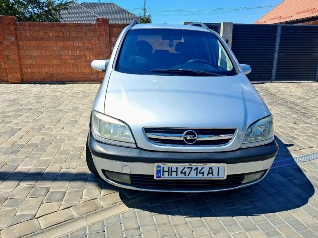 Серый Опель Зафира, объемом двигателя 2 л и пробегом 500 тыс. км за 2980 $, фото 15 на Automoto.ua