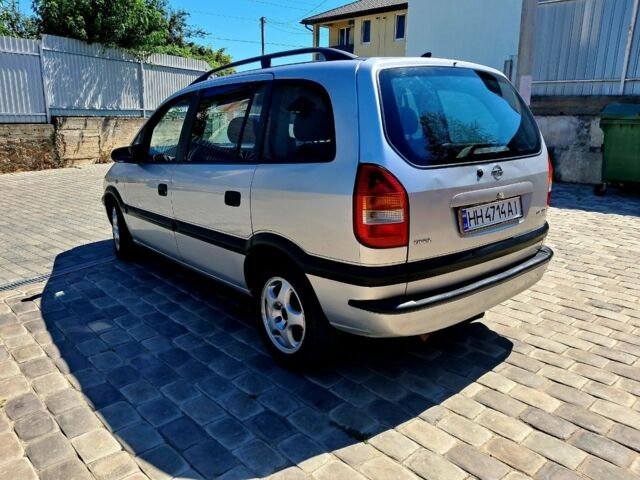 Серый Опель Зафира, объемом двигателя 2 л и пробегом 500 тыс. км за 2980 $, фото 12 на Automoto.ua