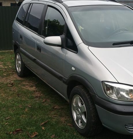 Сірий Опель Зафіра, об'ємом двигуна 1.8 л та пробігом 340 тис. км за 3800 $, фото 1 на Automoto.ua