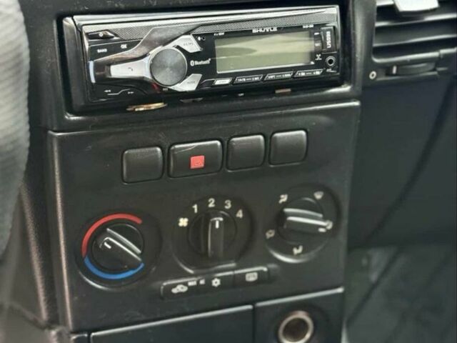 Серый Опель Зафира, объемом двигателя 2 л и пробегом 378 тыс. км за 2450 $, фото 4 на Automoto.ua