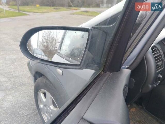 Сірий Опель Зафіра, об'ємом двигуна 1.8 л та пробігом 255 тис. км за 2350 $, фото 25 на Automoto.ua