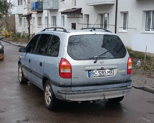 Серый Опель Зафира, объемом двигателя 2 л и пробегом 378 тыс. км за 2600 $, фото 12 на Automoto.ua