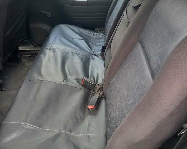 Серый Опель Зафира, объемом двигателя 2 л и пробегом 331 тыс. км за 2450 $, фото 2 на Automoto.ua