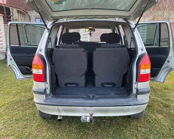 Серый Опель Зафира, объемом двигателя 2 л и пробегом 347 тыс. км за 3000 $, фото 7 на Automoto.ua