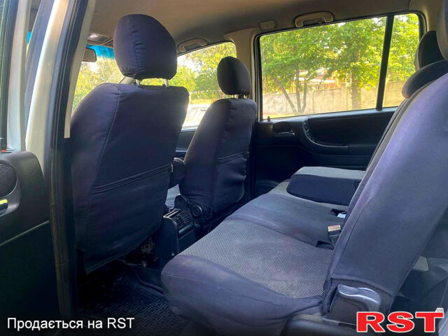 Серый Опель Зафира, объемом двигателя 2 л и пробегом 0 тыс. км за 3600 $, фото 7 на Automoto.ua