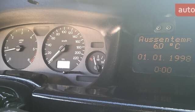 Серый Опель Зафира, объемом двигателя 2 л и пробегом 370 тыс. км за 3699 $, фото 24 на Automoto.ua