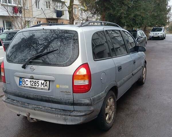Серый Опель Зафира, объемом двигателя 2 л и пробегом 378 тыс. км за 2600 $, фото 2 на Automoto.ua