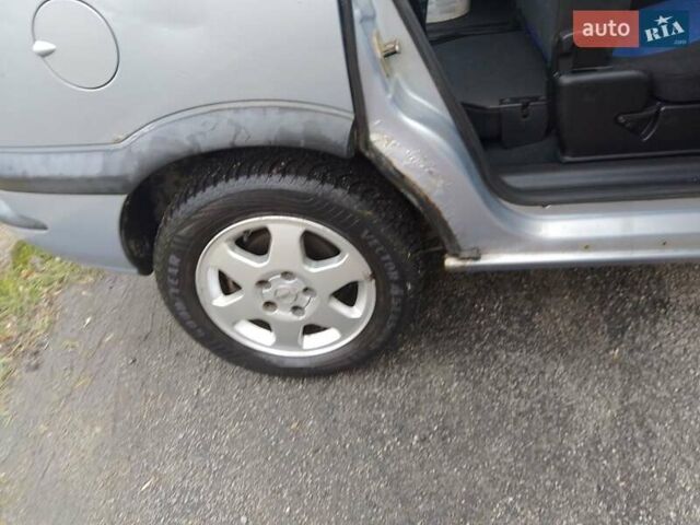 Серый Опель Зафира, объемом двигателя 1.8 л и пробегом 255 тыс. км за 2300 $, фото 17 на Automoto.ua