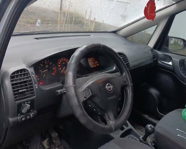 Серый Опель Зафира, объемом двигателя 2 л и пробегом 378 тыс. км за 2600 $, фото 11 на Automoto.ua