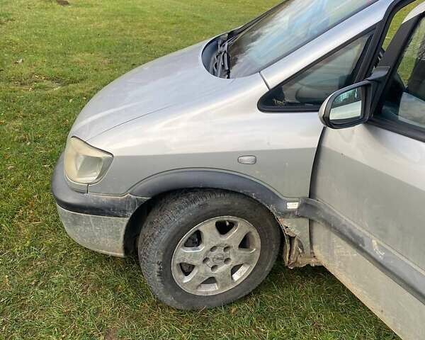 Серый Опель Зафира, объемом двигателя 2 л и пробегом 347 тыс. км за 3000 $, фото 9 на Automoto.ua