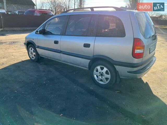 Серый Опель Зафира, объемом двигателя 2 л и пробегом 450 тыс. км за 2777 $, фото 1 на Automoto.ua