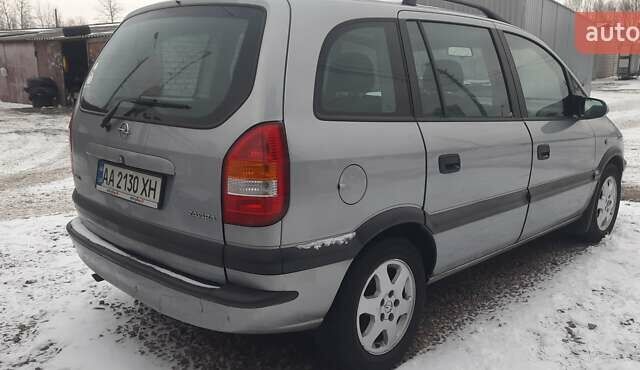 Сірий Опель Зафіра, об'ємом двигуна 1.8 л та пробігом 320 тис. км за 3550 $, фото 3 на Automoto.ua