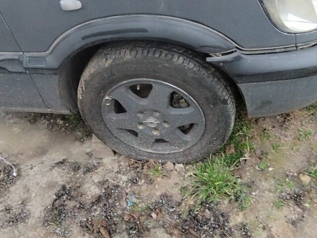 Сірий Опель Зафіра, об'ємом двигуна 2.2 л та пробігом 234 тис. км за 499 $, фото 2 на Automoto.ua