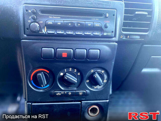 Серый Опель Зафира, объемом двигателя 2 л и пробегом 0 тыс. км за 3600 $, фото 4 на Automoto.ua