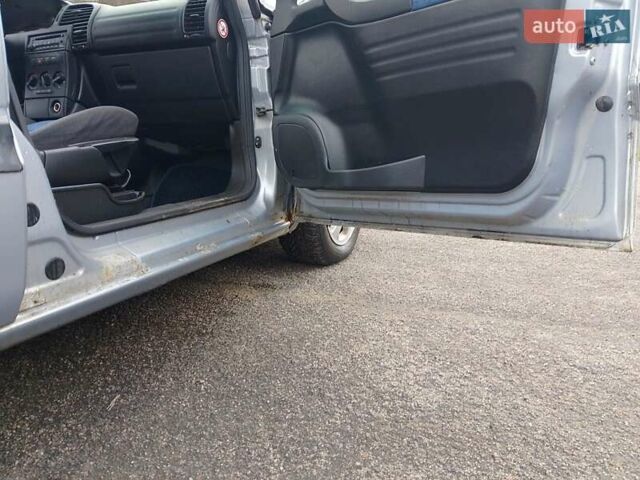 Сірий Опель Зафіра, об'ємом двигуна 1.8 л та пробігом 255 тис. км за 2350 $, фото 32 на Automoto.ua