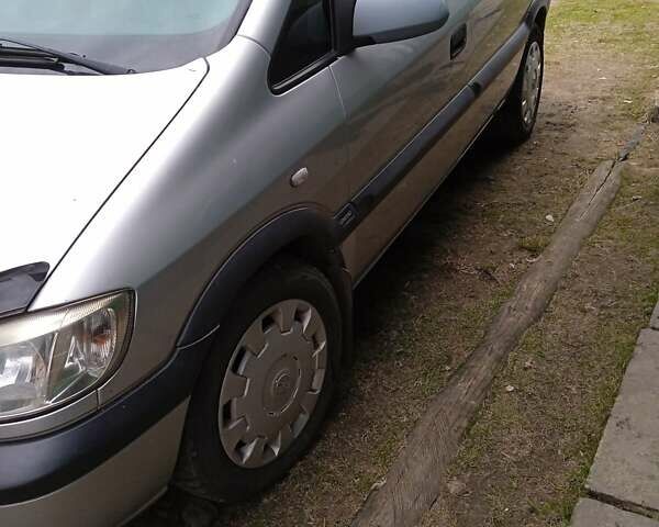 Сірий Опель Зафіра, об'ємом двигуна 2 л та пробігом 363 тис. км за 3300 $, фото 2 на Automoto.ua