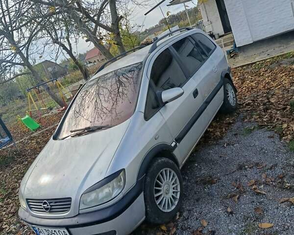 Серый Опель Зафира, объемом двигателя 2 л и пробегом 300 тыс. км за 3900 $, фото 7 на Automoto.ua