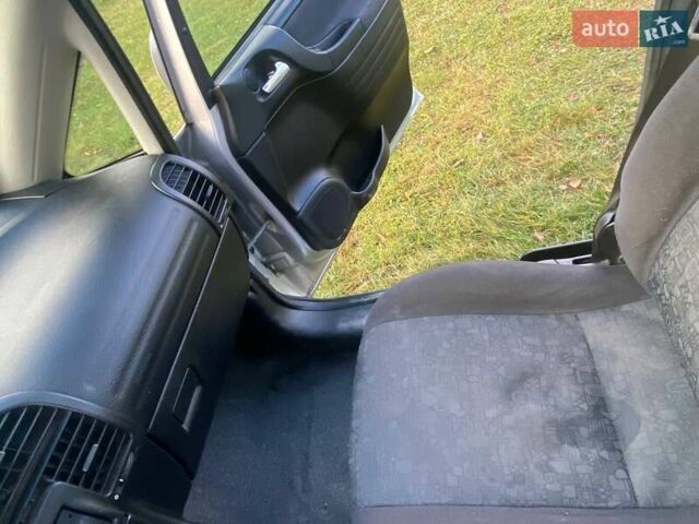 Серый Опель Зафира, объемом двигателя 2 л и пробегом 347 тыс. км за 3000 $, фото 10 на Automoto.ua