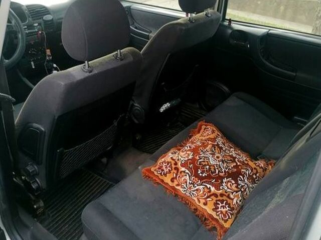 Сірий Опель Зафіра, об'ємом двигуна 1.8 л та пробігом 318 тис. км за 3000 $, фото 8 на Automoto.ua