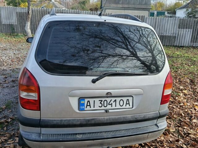 Серый Опель Зафира, объемом двигателя 2 л и пробегом 290 тыс. км за 3900 $, фото 7 на Automoto.ua