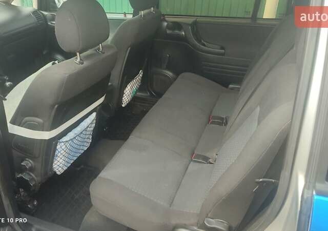 Сірий Опель Зафіра, об'ємом двигуна 1.8 л та пробігом 250 тис. км за 4300 $, фото 6 на Automoto.ua