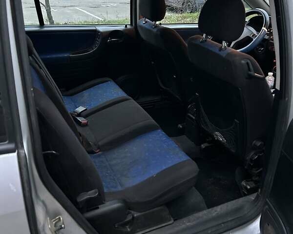 Сірий Опель Зафіра, об'ємом двигуна 1.8 л та пробігом 433 тис. км за 2500 $, фото 8 на Automoto.ua