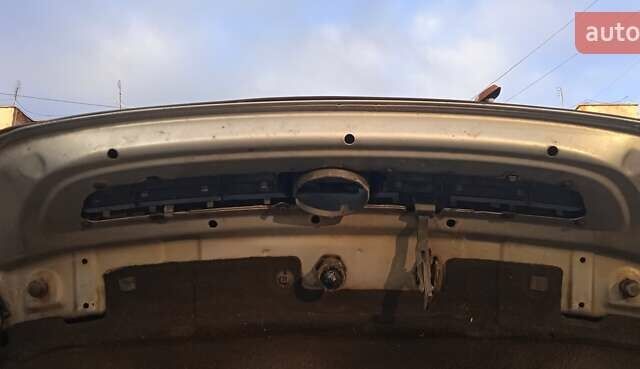 Серый Опель Зафира, объемом двигателя 2 л и пробегом 370 тыс. км за 3699 $, фото 14 на Automoto.ua