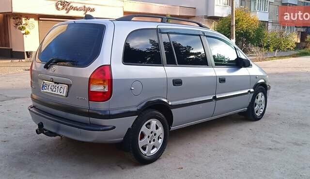 Серый Опель Зафира, объемом двигателя 2 л и пробегом 370 тыс. км за 3699 $, фото 33 на Automoto.ua