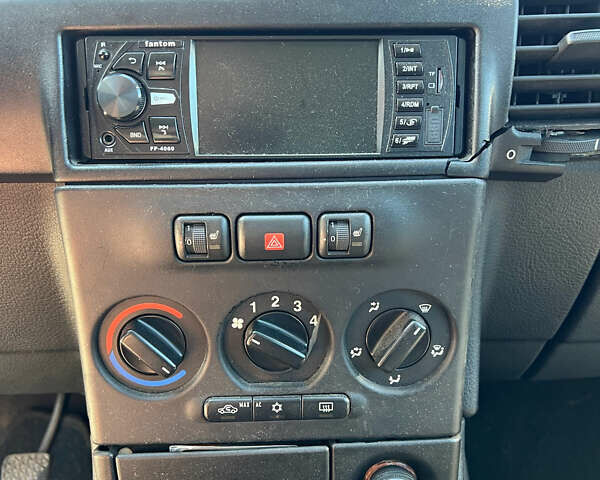 Серый Опель Зафира, объемом двигателя 2 л и пробегом 339 тыс. км за 3900 $, фото 57 на Automoto.ua