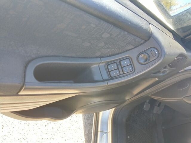 Серый Опель Зафира, объемом двигателя 0 л и пробегом 250 тыс. км за 1800 $, фото 5 на Automoto.ua