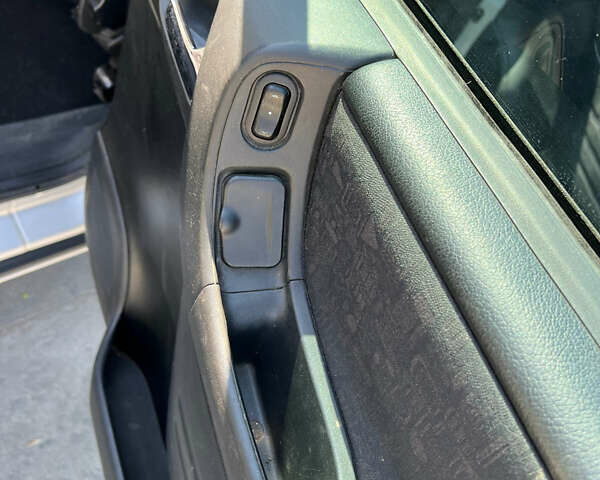 Серый Опель Зафира, объемом двигателя 2 л и пробегом 339 тыс. км за 3900 $, фото 33 на Automoto.ua