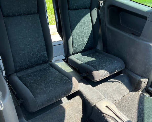 Серый Опель Зафира, объемом двигателя 2 л и пробегом 339 тыс. км за 3900 $, фото 28 на Automoto.ua