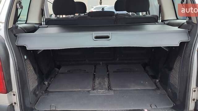 Сірий Опель Зафіра, об'ємом двигуна 1.8 л та пробігом 360 тис. км за 4300 $, фото 10 на Automoto.ua