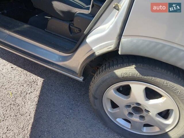 Сірий Опель Зафіра, об'ємом двигуна 1.8 л та пробігом 250 тис. км за 2450 $, фото 18 на Automoto.ua