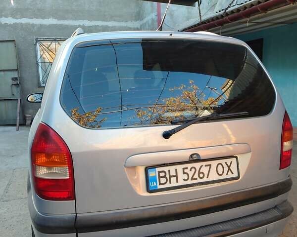 Сірий Опель Зафіра, об'ємом двигуна 2 л та пробігом 337 тис. км за 3800 $, фото 1 на Automoto.ua