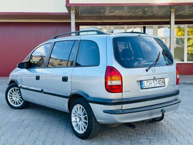 Серый Опель Зафира, объемом двигателя 1.9 л и пробегом 250 тыс. км за 2150 $, фото 3 на Automoto.ua