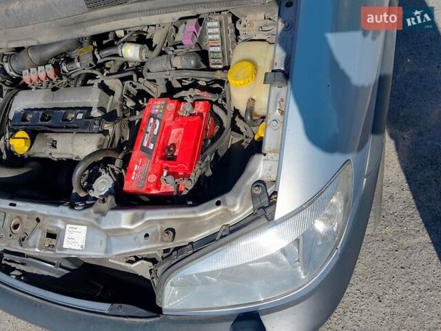 Сірий Опель Зафіра, об'ємом двигуна 1.8 л та пробігом 250 тис. км за 2450 $, фото 30 на Automoto.ua